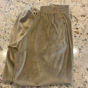 SKIMS Sz Medium Velour Joggers